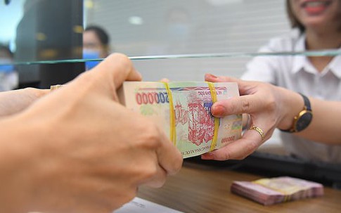 Nhân viên ngân hàng lâu năm giải thích vì sao họ không gửi tiết kiệm tại chính nơi mình làm?