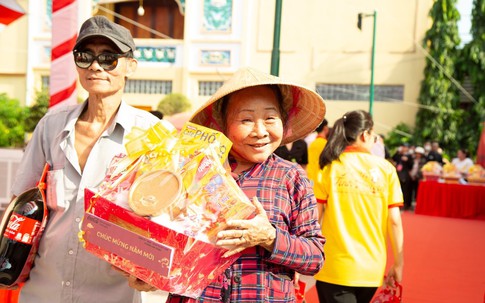 Coca-Cola Việt Nam mang Tết diệu kỳ đến hàng nghìn hoàn cảnh khó khăn khắp cả nước