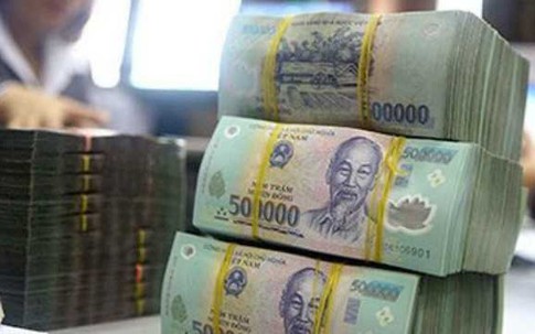 Ngân hàng nào có lãi cao nhất kỳ hạn 6 tháng, gửi 2 tỷ đồng sẽ có số lãi bao nhiêu?