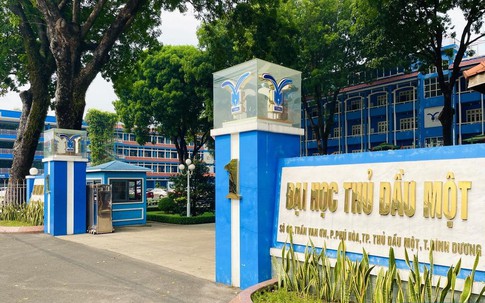 Tin sáng 20/10: Tin mới nhất vụ thu học phí sai quy định lên đến 37 tỉ đồng; điều tra vụ nam sinh bị ép xe máy, hành hung trên đường