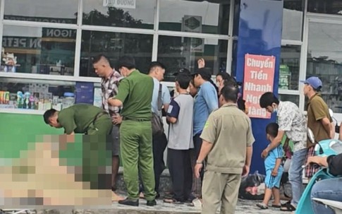 Người đàn ông gục chết trước tiệm thuốc tây ở TPHCM
