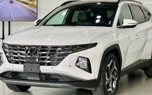 Giá lăn bánh Hyundai Tucson mới nhất đang giảm 'sốc', Honda CR-V và Mazda CX-5 lo lắng bị lấn át doanh số