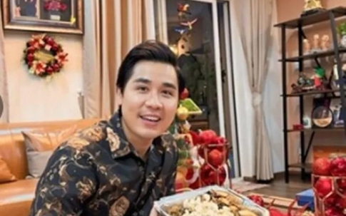Biệt thự 5 tỷ phát sáng của MC Nguyên Khang lộng lẫy trước Giáng sinh
