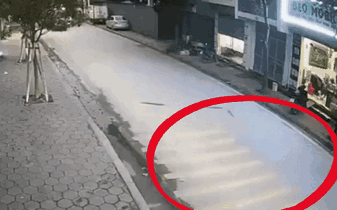 Video: Khiếp vía cảnh ô tô con lao 'như tên lửa', gây tai nạn liên hoàn ở Hải Dương