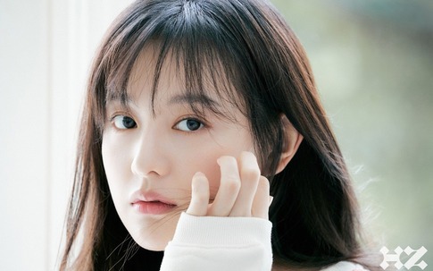 Ba mẹo giữ da căng bóng của 'nữ hoàng nước mắt' Kim Ji Won