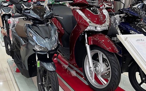 Giá xe máy Honda mới nhất tại đại lý giảm 'cực sốc', SH rẻ hơn giá niêm yết tới gần 10 triệu đồng 