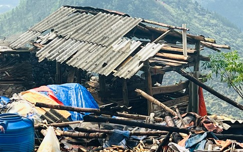 Sập nhà do mưa lớn, bé 5 tuổi tử vong ở Hà Giang