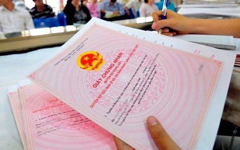 Con cái dưới 18 tuổi có được nhận quyền sử dụng đất do cha mẹ tặng cho?
