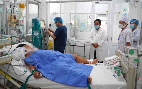 Thông tin mới nhất vụ 328 người bị ngộ độc nghi ăn bánh mì ở Đồng Nai: 2 bệnh nhi trở nặng, phải lọc máu