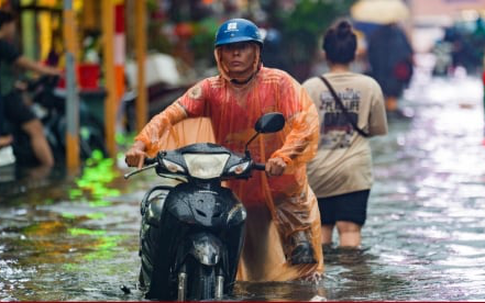 Điểm tên 13 tuyến đường ở TP.HCM 'cứ mưa là ngập'