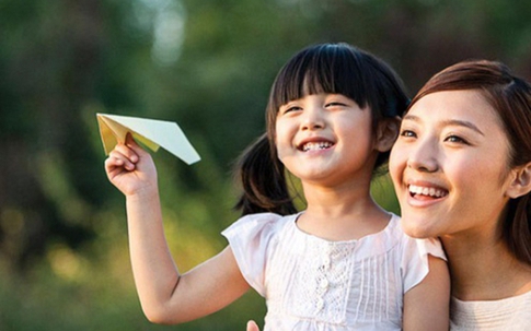 9 điều cha mẹ phải ghi nhớ khi nuôi dạy con gái để đường đời con bớt trắc trở, nắm hạnh phúc trong tay