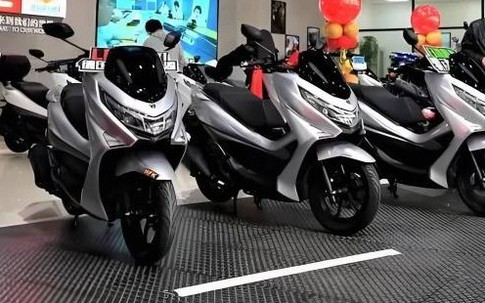 Cận cảnh xe ga 150cc mới được sánh ngang SH, có phanh ABS, giá 51,9 triệu đồng, thấp hơn cả Air Blade