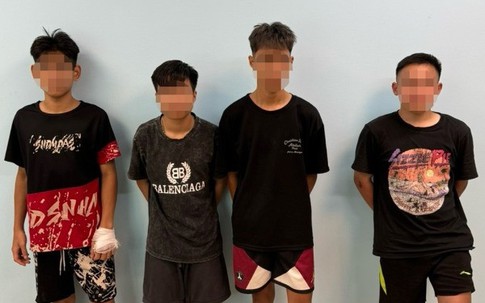 Khởi tố, bắt khẩn cấp thanh niên đánh võng như 'rang lạc' trên cầu Nhật Tân