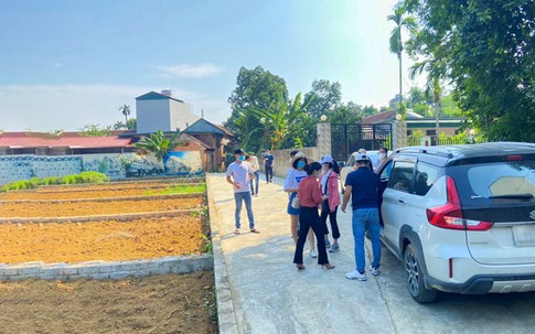 Xuất hiện rất nhiều nhà đầu tư đi 'lùng' đất nền trước khi bước sang chu kỳ mới, lộ diện những khu vực Hà Nội tăng giá mạnh