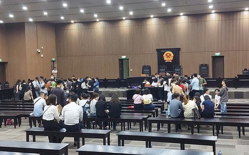 Chiêu đòi nợ khiến người vay lãi suất 'cắt cổ' choáng váng