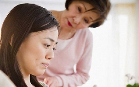 Mẹ chồng cũ gọi về ép nhận mảnh đất, tôi vội vàng từ chối sau phút thật lòng của bà