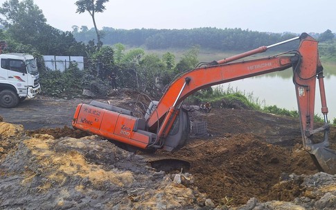 Khởi tố đối tượng mang hơn 100 tấn chất thải từ Bắc Ninh sang Bắc Giang chôn lấp