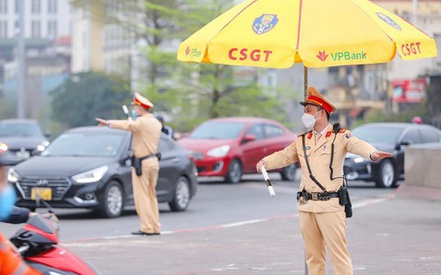 Chỉ những trường hợp này, CSGT mới có quyền dừng xe, hàng triệu người dân cần lưu ý