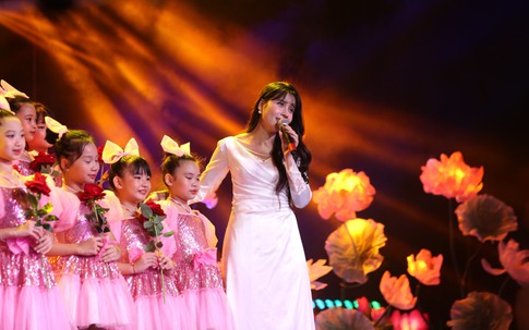 Lưu Hương Giang gây xúc động khi kể về mẹ ruột trong 'Ơn nghĩa sinh thành'