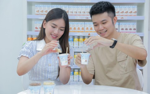 Sữa chua kết hợp topping TH true YOGURT Top Cup: Bữa nhẹ tiện lợi cho cả gia đình