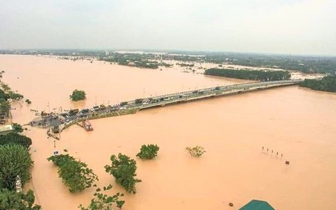 Lũ trên sông Hồng và nhiều sông ở miền Bắc đang xuống