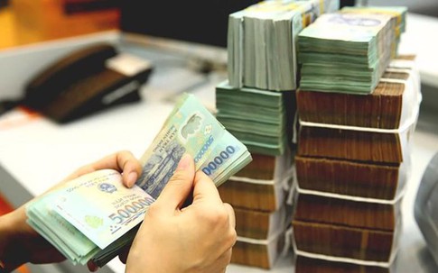 Lãi suất tiết kiệm bất ngờ vượt 8%: Gửi đâu để có lãi cao nhất?