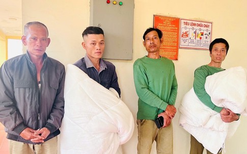 Thuyền viên thoát chết kể phút kinh hoàng khi tàu chìm, 6 người vẫn mất tích
