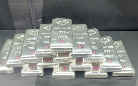 Giá bạc ngày 1/10: 1,86 triệu đồng/lượng, nhiều người chọn 'xuống tiền' 
