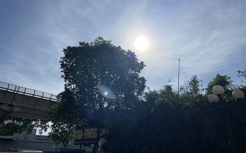 Người dân miền Bắc đón tin vui về thời tiết trước khi lại hứng đợt mưa lớn diện rộng