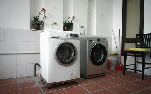 Nguyên nhân và cách khắc phục máy giặt bị rung lắc khi giặt quần không cần gọi thợ