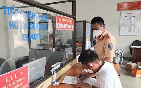 Đăng ký xe diễn ra nhanh gọn, tiết kiệm thời gian chỉ cần thực hiện theo trình tự, thủ tục này