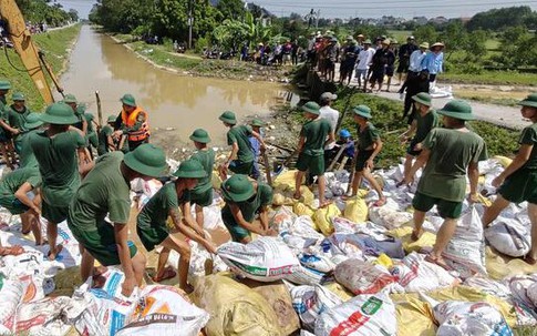 Hơn 12km đê bị sạt lở, tỉnh Bắc Ninh ban bố tình huống khẩn cấp