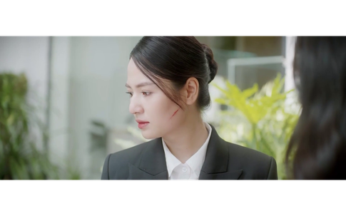 Kim Ngân vừa lên chức đã đón nhận cú sốc vì bị bạn gái của 'tổng tài' đến đánh ghen