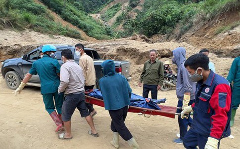 Tìm thấy thi thể nạn nhân cuối cùng trong xe bán tải bị đất đá vùi lấp ở Lào Cai