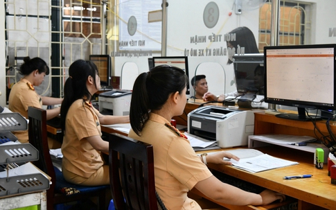 Bán xe nhưng chưa sang tên đổi chủ, làm sao 'thoát' phạt nguội từ camera AI?