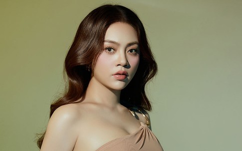 Nữ ca sĩ được NSND Quang Vinh nhận xét giọng hát 'không dầu mỡ' là ai?