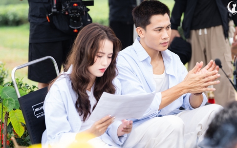 Vợ anh Tạ 'Mưa đỏ' lần đầu thử sức làm diễn viên cùng chồng trong MV 'Hẹn hò Phú Thọ'