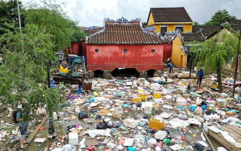 Không nhận ra Hội An sau trận lũ lịch sử