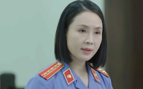 Phim 'Lằn ranh' vừa phát sóng, vai diễn của Hồng Diễm đã gây tranh cãi