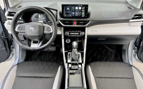 Xe ô tô MPV 7 chỗ giảm giá chưa từng có dịp cuối năm, thậm chí chưa tới 500 triệu đồng, chỉ ngang sedan hạng A