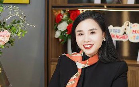 Từ người dẫn chuyện trên sân khấu đến người thắp lửa tự tin trong cuộc sống