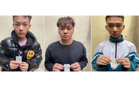 Tẩm tinh dầu ma túy vào thuốc lá sử dụng, 3 thanh niên bị khởi tố, bắt tạm giam