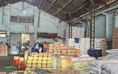 Gần 15 tấn đường cát nhập lậu bị phát hiện tại TP. Hồ Chí Minh