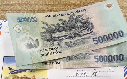 Vì 5 chiếc phong bì phúng viếng nhà thông gia, anh em khẩu chiến ở lễ 49 ngày mẹ