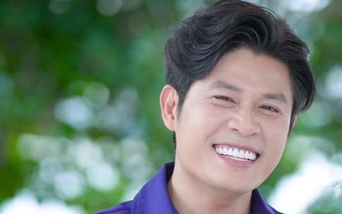 'Nhạc sĩ tỷ view' Nguyễn Văn Chung bất ngờ trúng tuyển đại học ở tuổi 42