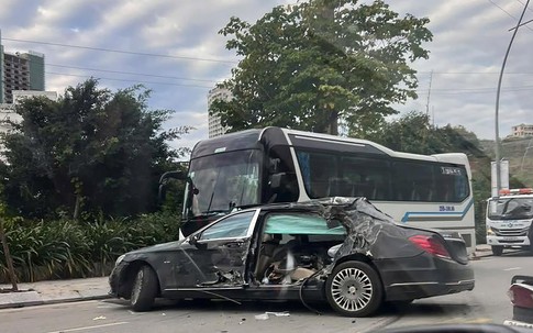 Xác định danh tính người đàn ông tử vong ngồi ghế sau vụ xe Mercedes Maybach S600 tông vào xe khách ở Quảng Ninh