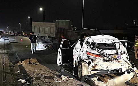 Tai nạn liên hoàn trên Vành đai 3 Hà Nội: 1 xe biến dạng, 2 người bị thương