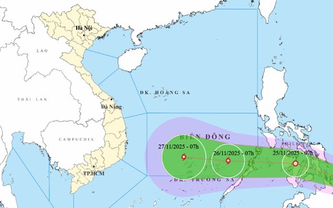 Áp thấp nhiệt đới gần Biển Đông khả năng mạnh thành bão, miền Trung lại sắp bị ảnh hưởng?