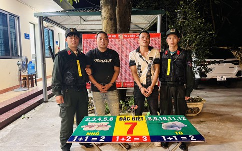 Lào Cai: Bắt giữ 2 đối tượng có hành vi đánh bạc ăn tiền dưới hình thức trò chơi phi tiêu tại hội chợ