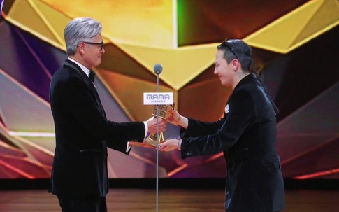 G-Dragon lập kỷ lục, giành bốn giải thưởng tại MAMA 2025